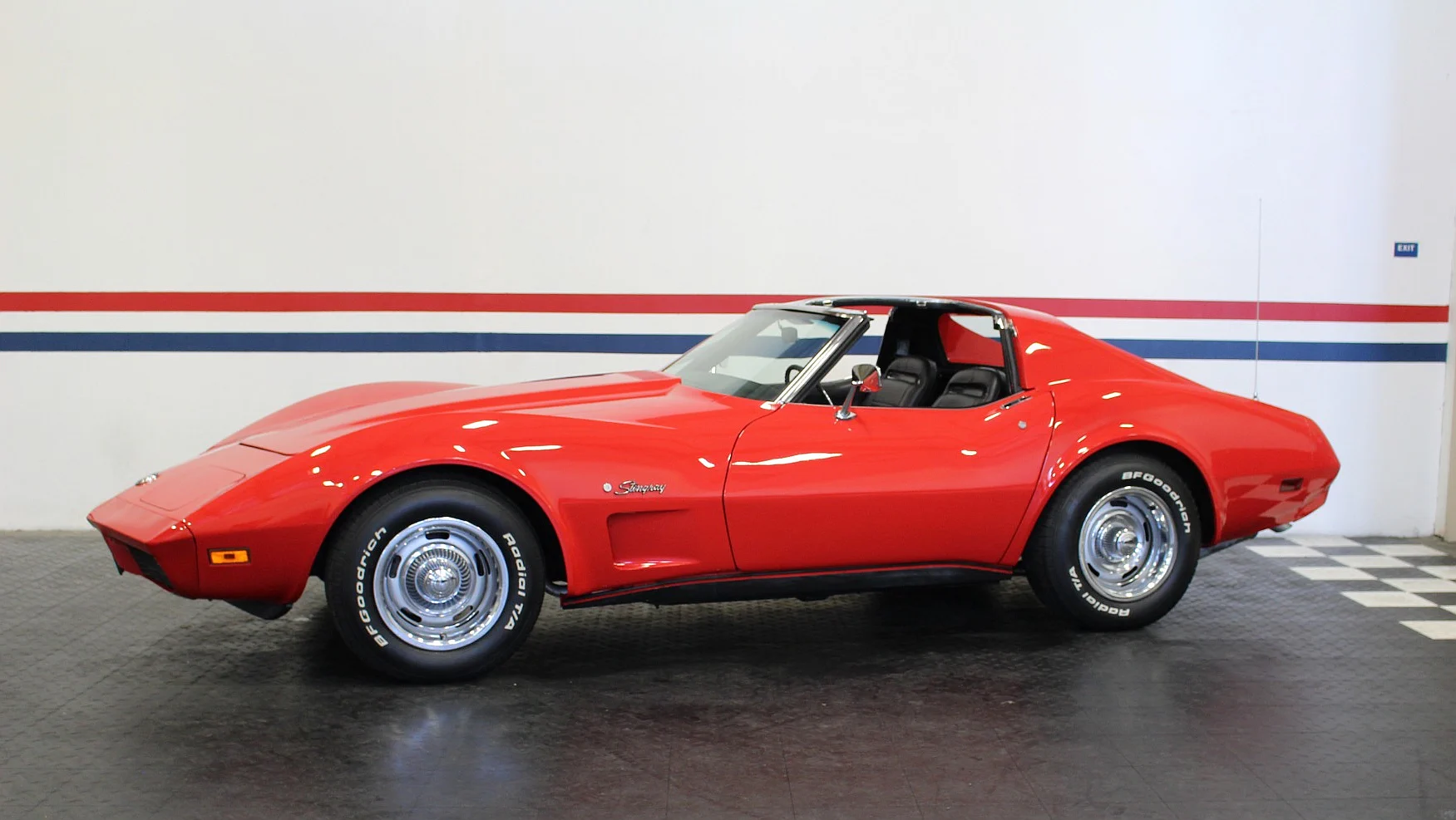 Click to Enlarge-Esc to Close Corvette Generations/C3 side views/C3 1974 Corvette.webp